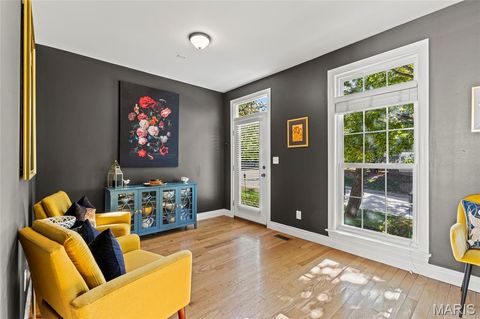 Tiny photo for 417 S Geyer Road #2, Kirkwood, MO 63122 (MLS # 25069381)