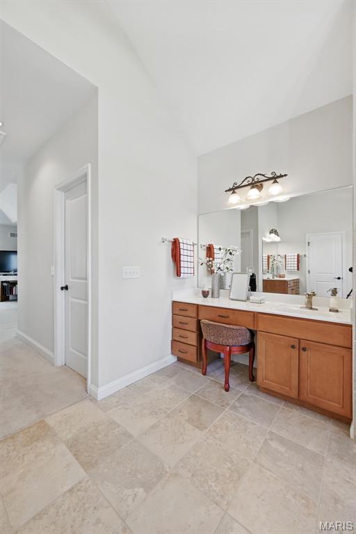 O'Fallon, Missouri 63366, United States, 6 Bedrooms Bedrooms, ,5 BathroomsBathrooms,Residential,Active,115812