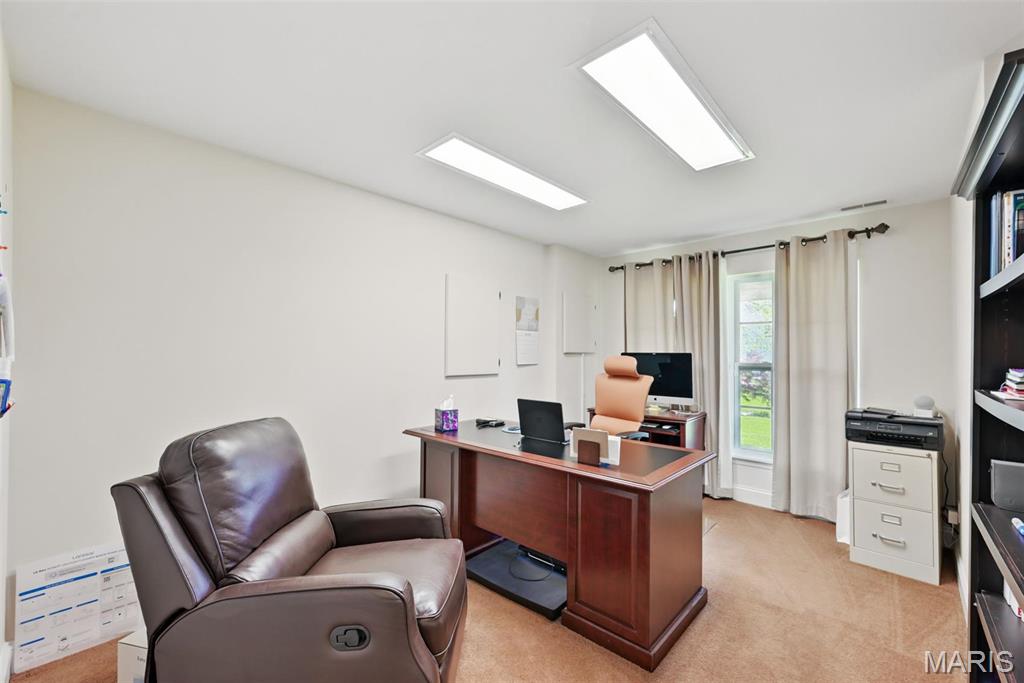 O'Fallon, Missouri 63366, United States, 6 Bedrooms Bedrooms, ,5 BathroomsBathrooms,Residential,Active,115812