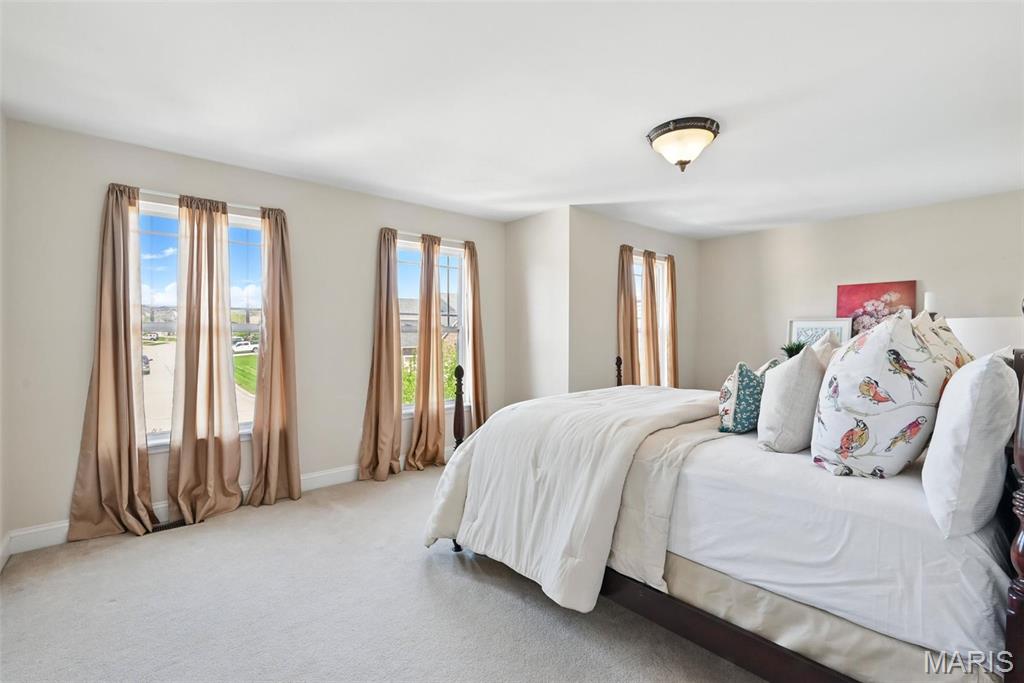 O'Fallon, Missouri 63366, United States, 6 Bedrooms Bedrooms, ,5 BathroomsBathrooms,Residential,Active,115812