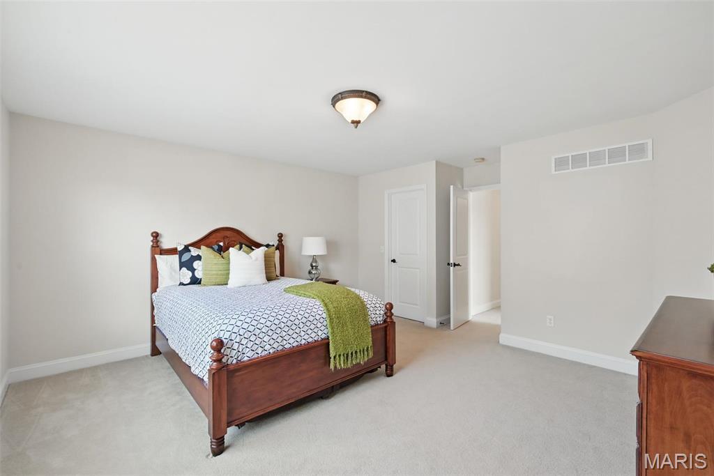 O'Fallon, Missouri 63366, United States, 6 Bedrooms Bedrooms, ,5 BathroomsBathrooms,Residential,Active,115812