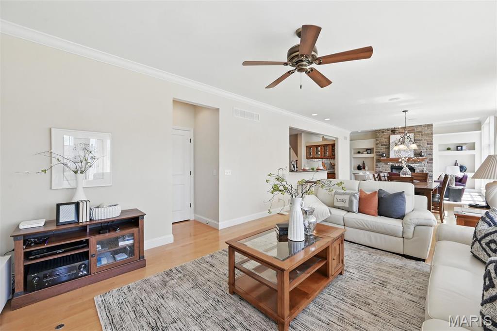 O'Fallon, Missouri 63366, United States, 6 Bedrooms Bedrooms, ,5 BathroomsBathrooms,Residential,Active,115812