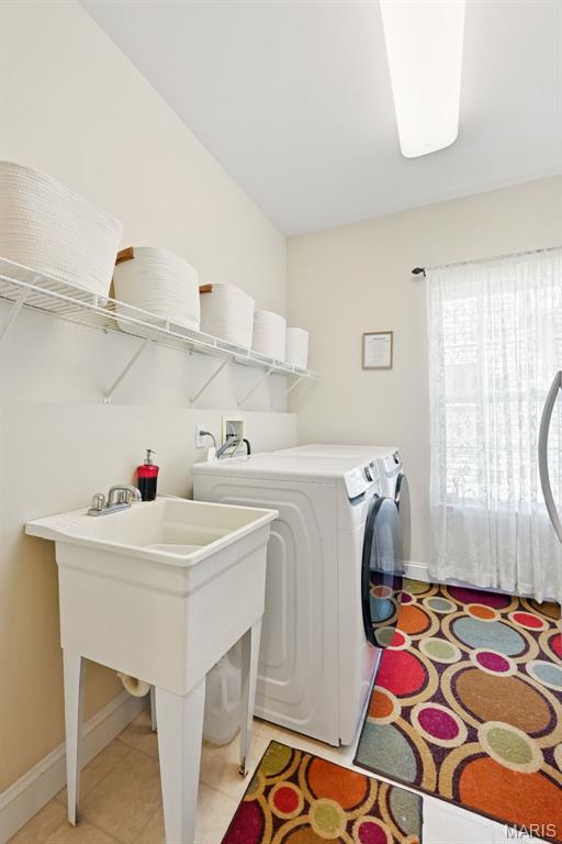 O'Fallon, Missouri 63366, United States, 6 Bedrooms Bedrooms, ,5 BathroomsBathrooms,Residential,Active,115812