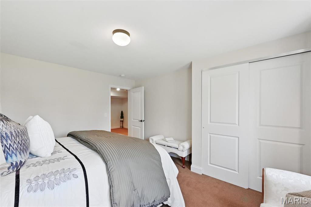 O'Fallon, Missouri 63366, United States, 6 Bedrooms Bedrooms, ,5 BathroomsBathrooms,Residential,Active,115812