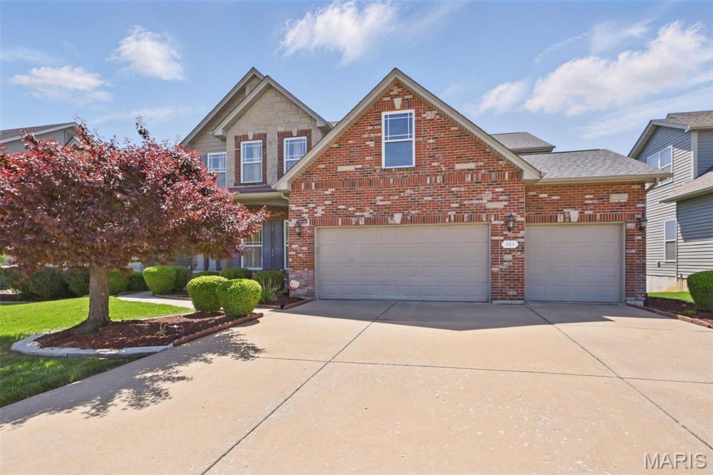 O'Fallon, Missouri 63366, United States, 6 Bedrooms Bedrooms, ,5 BathroomsBathrooms,Residential,Active,115812