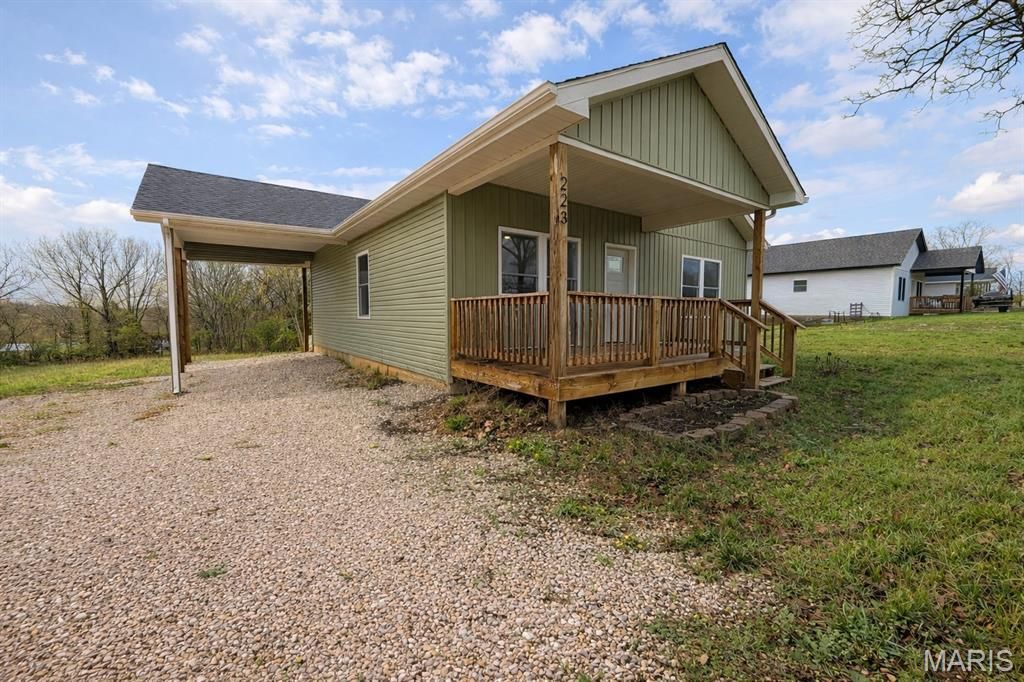 Photo of 223 Hawkins Avenue, Crocker, MO 65452 (MLS # 26019864)