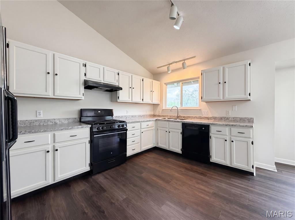 Old Jamestown Forest - Residential