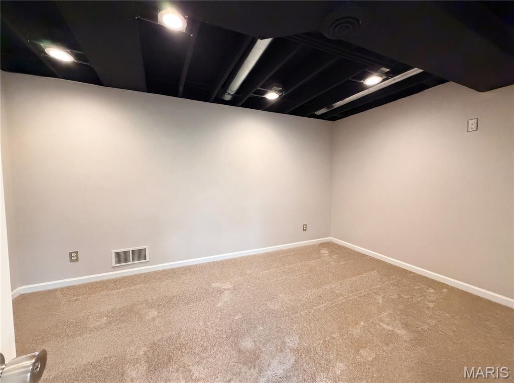 Old Jamestown Forest - Residential