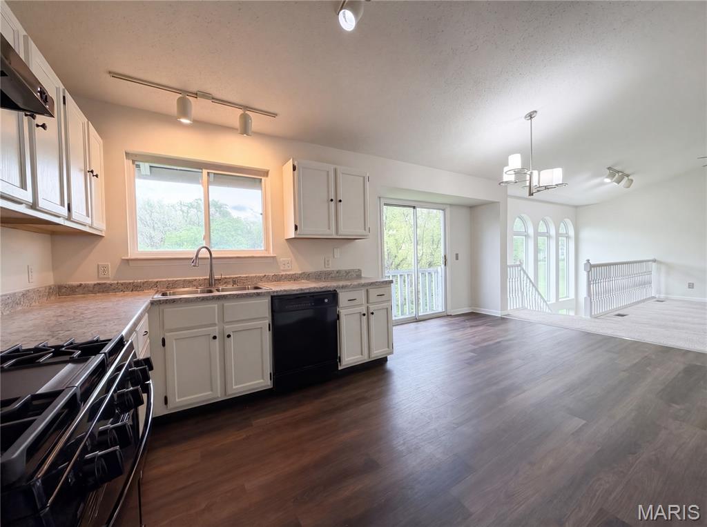 Old Jamestown Forest - Residential