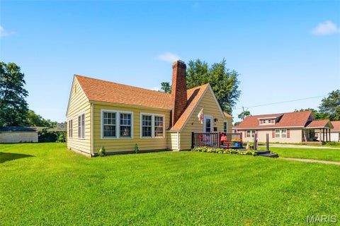 Tiny photo for 306 E Main Street, Bowling Green, MO 63334 (MLS # 26038273)
