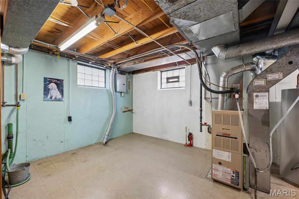 Saxon Manor 1 - Residential