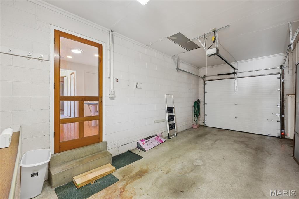 Saxon Manor 1 - Residential