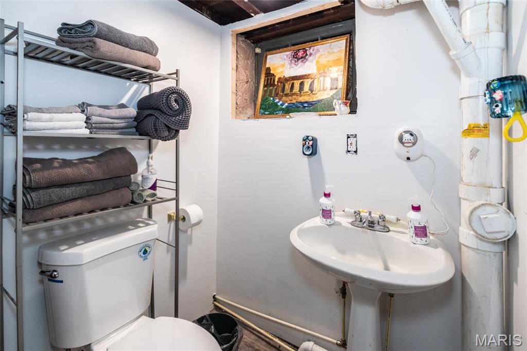 St Louis, Missouri 63130, United States, 4 Bedrooms Bedrooms, ,2 BathroomsBathrooms,Residential,Active,161540