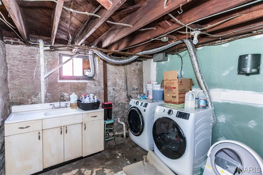 St Louis, Missouri 63130, United States, 4 Bedrooms Bedrooms, ,2 BathroomsBathrooms,Residential,Active,161540