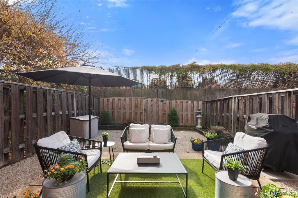 Beau Jardin Townhomes & Condos - Residential