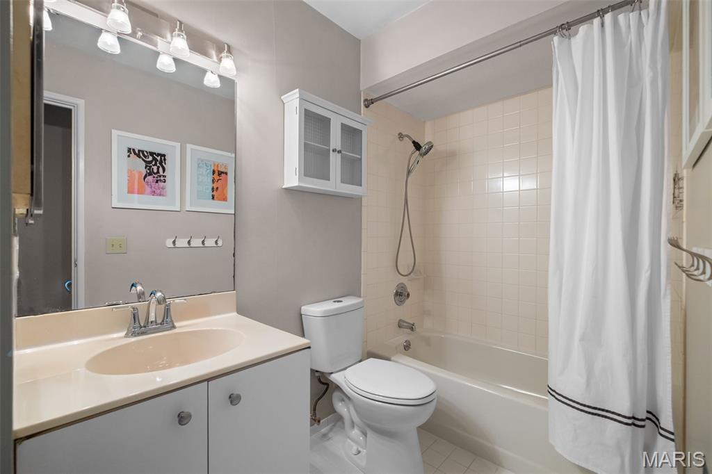 Beau Jardin Townhomes & Condos - Residential