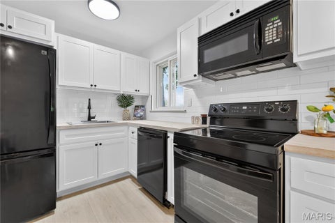 Tiny photo for 5017 Tulip Tree Lane, Hazelwood, MO 63042 (MLS # 26058825)
