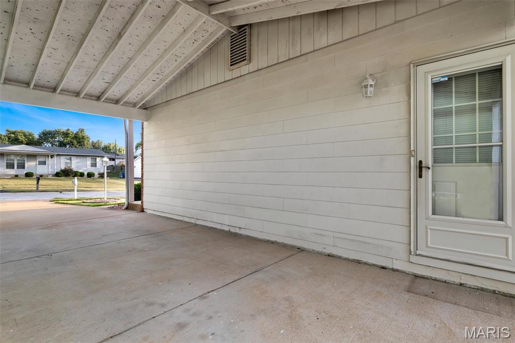 4921 Tulip Tree Lane