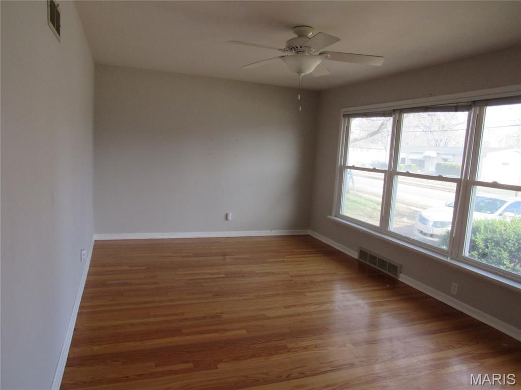 Photo of 1090 Lindsay Lane, Florissant, MO 63031 (MLS # 26027448)