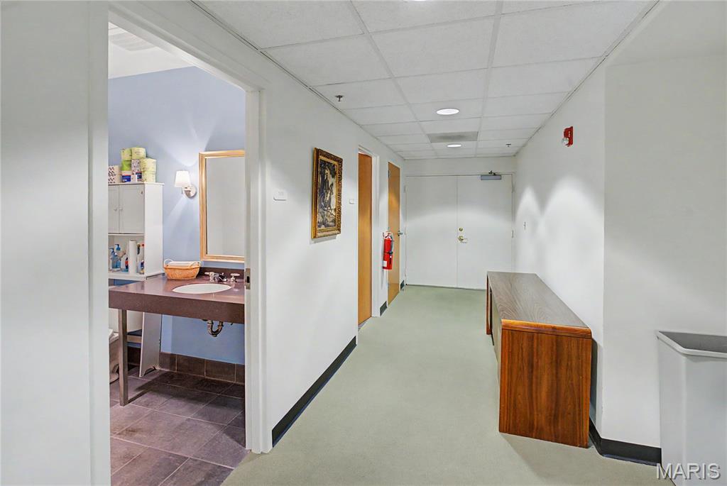 Range D - Commercial Lease
