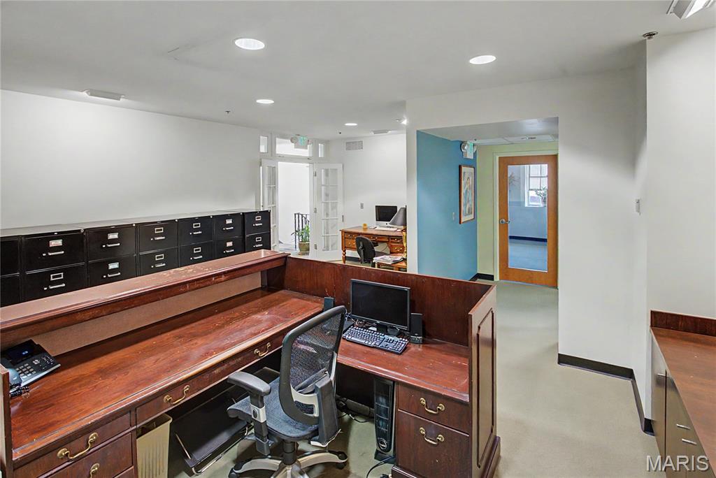 Range D - Commercial Lease