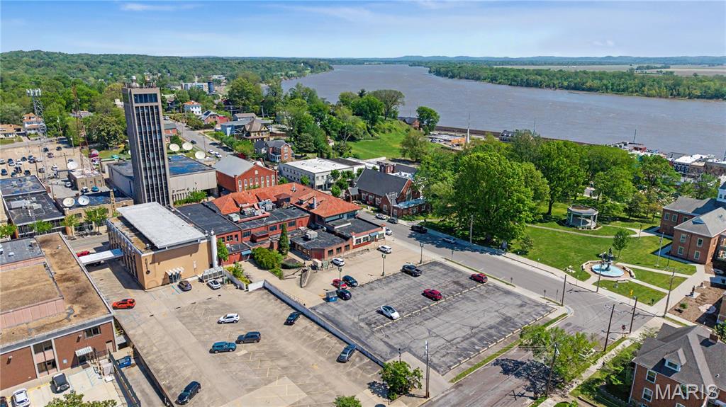 Range D - Commercial Lease
