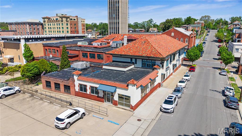 Range D - Commercial Lease