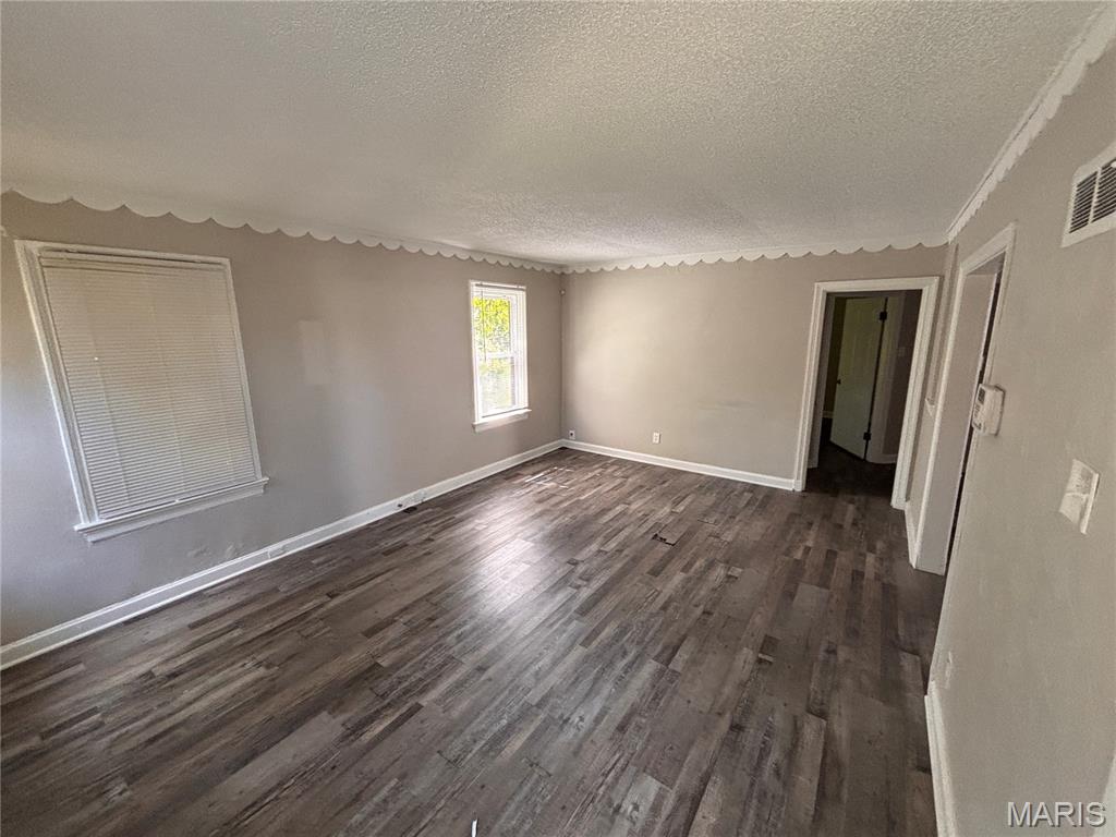 6765 Kenwood Drive