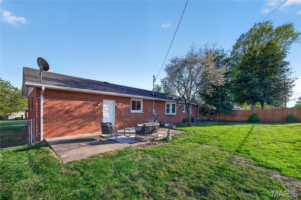 Elmwood Manor - Residential