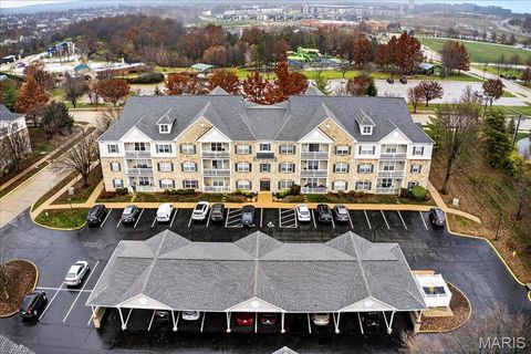 Tiny photo for 2 Monarch Trace Court #108, Chesterfield, MO 63017 (MLS # 25069601)