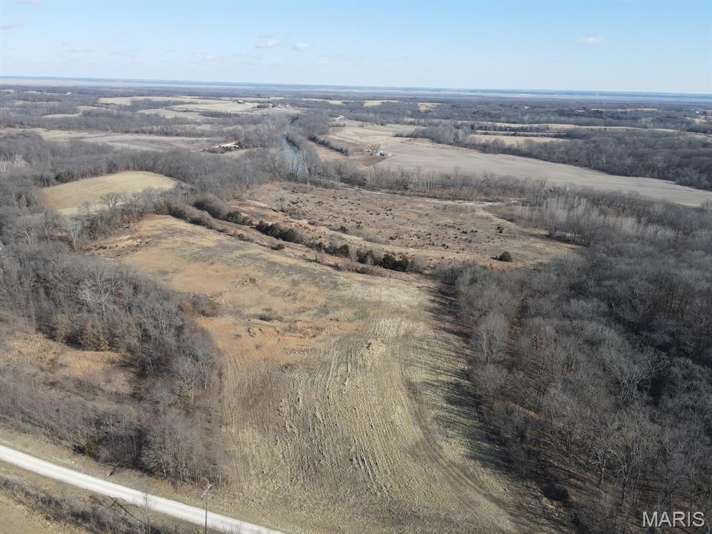 Photo of 21810 Sunflower Street, La Grange, MO 63448 (MLS # 26004104)