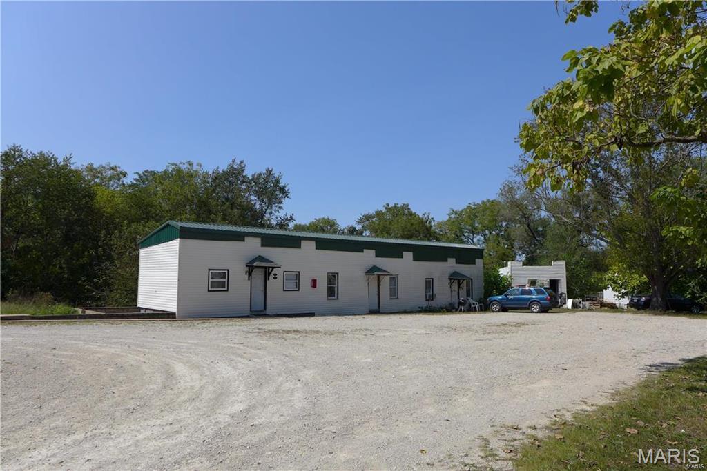 713 - Commercial Sale