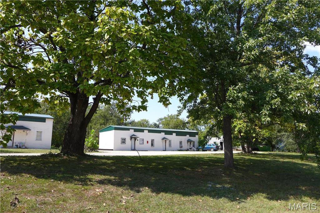 713 - Commercial Sale