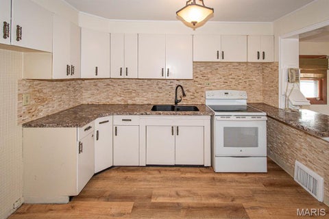 Tiny photo for 7045 Parkwood Street, St Louis, MO 63116 (MLS # 26054653)