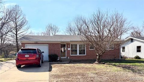 Photo of 773 Crawford Circle, Sullivan, MO 63080 (MLS # 26016743)