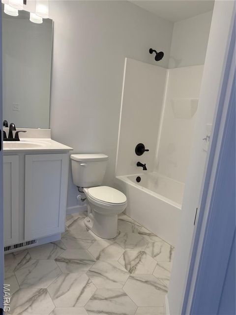 Tiny photo for 17620 Highway F, Bowling Green, MO 63334 (MLS # 26015643)