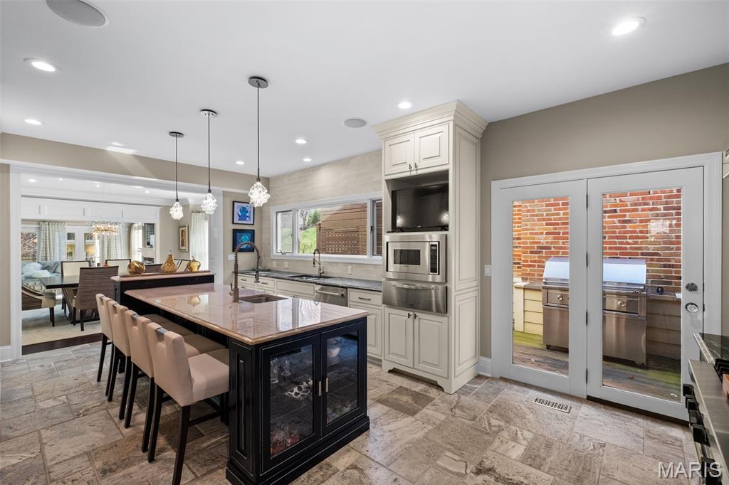 Thousand Oaks Three - Residential