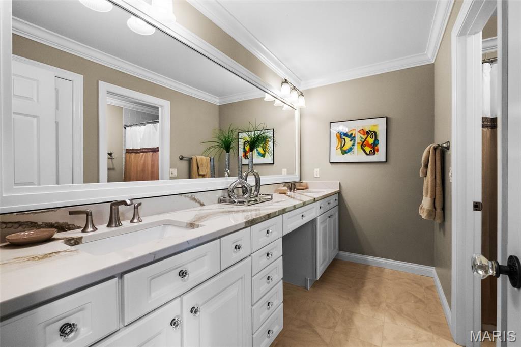 Thousand Oaks Three - Residential