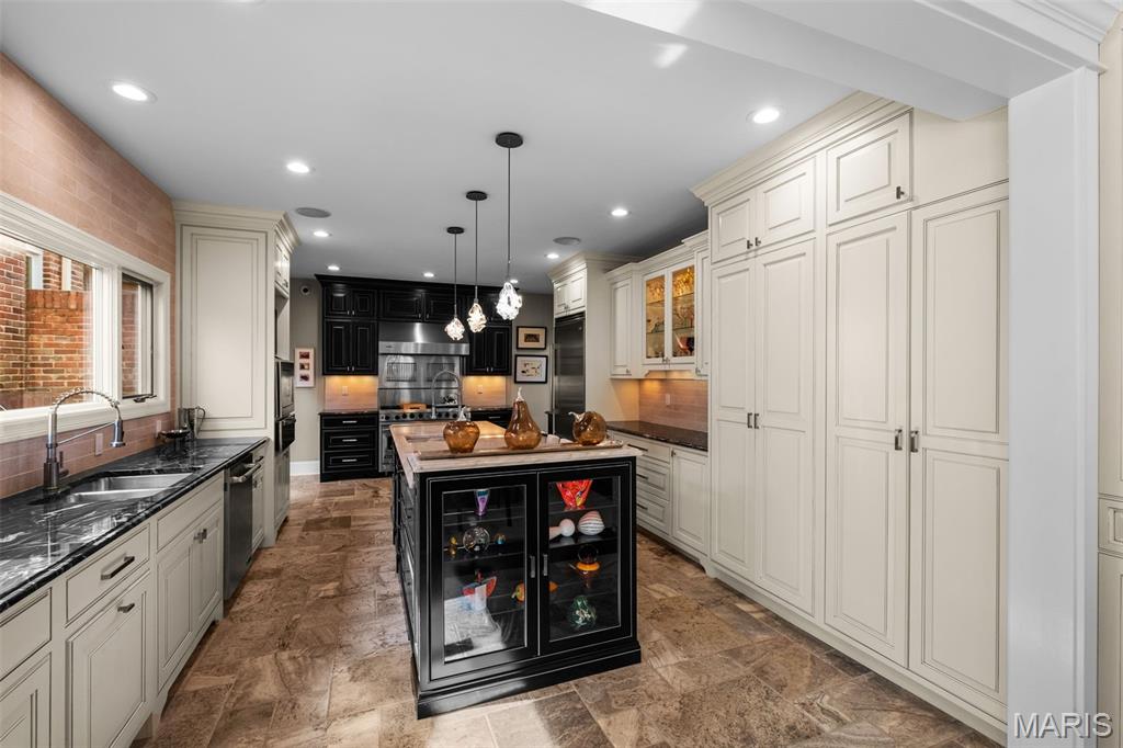 Thousand Oaks Three - Residential