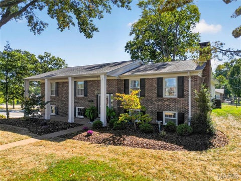 Tiny photo for 1704 Black Twig Lane, Kirkwood, MO 63122 (MLS # 26065288)