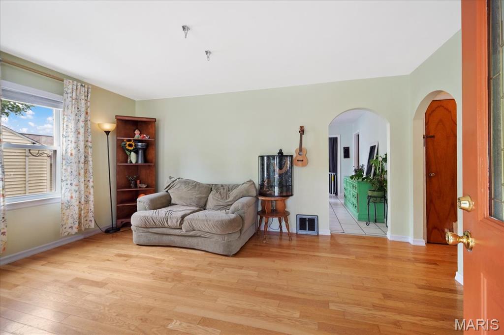 St Charles, Missouri 63301, United States, 4 Bedrooms Bedrooms, ,2 BathroomsBathrooms,Residential,Active,143749