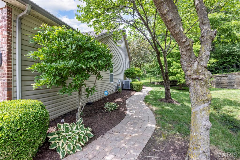 95 Charbonier Bluffs Drive