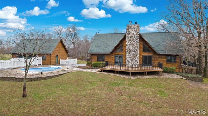 Photo 1 of 82 — 7467 Walshville Trail, Hillsboro, IL 62049