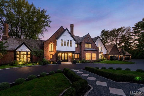 Photo of 9948 Litzsinger Road, St Louis, MO 63124 (MLS # 26063421)