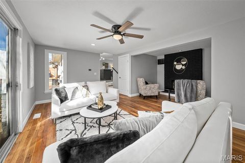 Tiny photo for 500 Kingridge Drive, Ballwin, MO 63011 (MLS # 26010007)