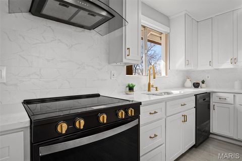 Tiny photo for 500 Kingridge Drive, Ballwin, MO 63011 (MLS # 26010007)