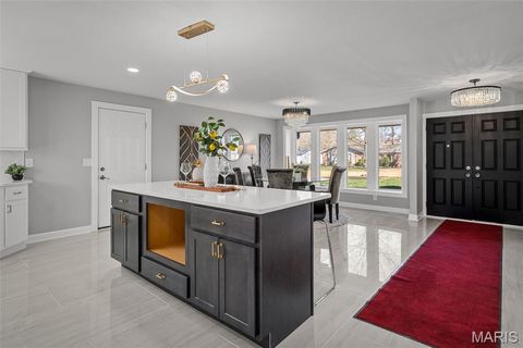 Tiny photo for 500 Kingridge Drive, Ballwin, MO 63011 (MLS # 26010007)