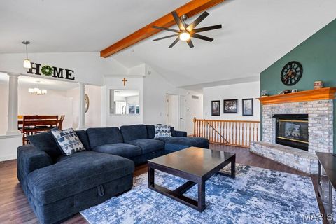 Tiny photo for 909 W Medalist Court, Wentzville, MO 63385 (MLS # 26012127)