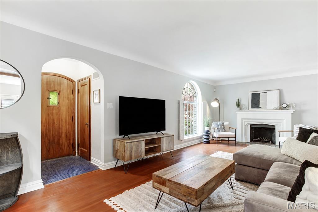 7818 Stanford Avenue