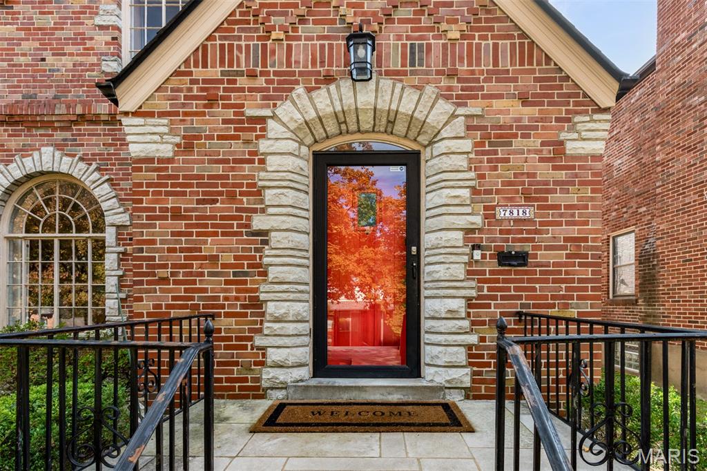 7818 Stanford Avenue